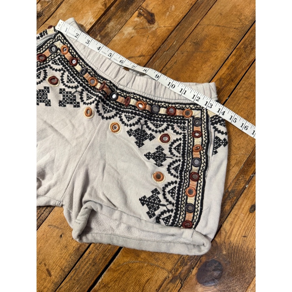 Free People Mirror Embroidered Shorts Womens M Boho Festival Western Cottage - Picture 3 of 7